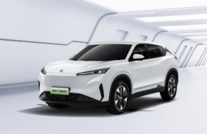 Dongfeng launches world’s first mass-produced passenger car with China’s own satellite navigation system Dongfeng launches world’s first mass-produced passenger car with China’s own satellite navigation system