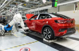 EU Auto Policy Shift Extends Hybrids but Keeps EVs Central EU Auto Policy Shift Extends Hybrids but Keeps EVs Central