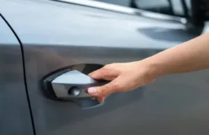 Goodbye to retractable door handles in China – MIIT imposes ban that rocks manufacturers such as Tesla and NIO Goodbye to retractable door handles in China - MIIT imposes ban that rocks manufacturers such as Tesla and NIO