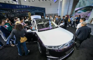 Luxury model built with Huawei tops Porsche’s Panamera, BMW’s 7 series in China Luxury model built with Huawei tops Porsche’s Panamera, BMW’s 7 series in China