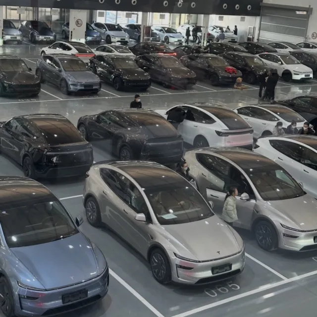 Tesla China delivery centers look packed as 2025 comes to a close