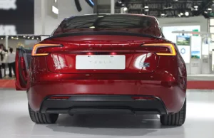 Tesla China’s Nov wholesale sales rise 10% to 86,700 units Tesla China's Nov wholesale sales rise 10% to 86,700 units