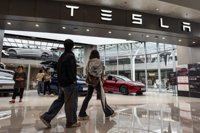 Tesla’s China-Made EV Sales Reportedly Rise 10% In November – Offering Relief Amid Tough Month In Europe