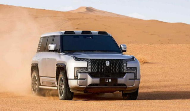 2025 best-selling ultra-luxury cars ranking in China, BYD Yangwang U8L and U8 are the only Chinese models