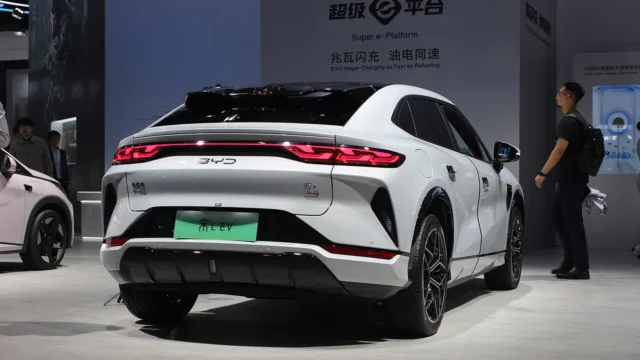 BYD's European registrations surge 270% in 2025 while Tesla slips 27% BYD's European registrations surge 270% in 2025 while Tesla slips 27%