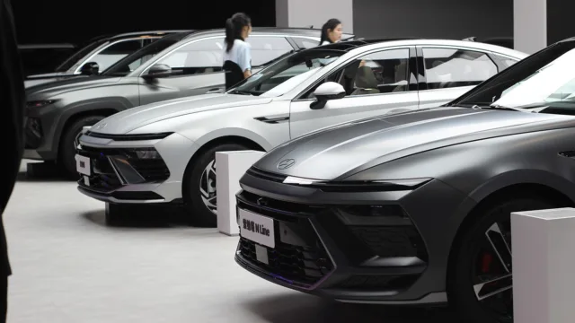 China drafts guidelines to regulate automakers' pricing practices