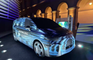 Mercedes-Benz VLE electric MPV revealed in spy photos ahead of March 10 global debut Mercedes-Benz VLE electric MPV revealed in spy photos ahead of March 10 global debut