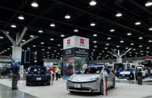 Canada to Scrap Electric Vehicle Rules in Win for Automakers Canada to Scrap Electric Vehicle Rules in Win for Automakers