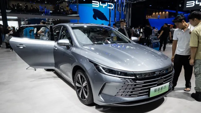 China's BYD Just Beat Ford in Global Sales for the First Time Ever China's BYD Just Beat Ford in Global Sales for the First Time Ever