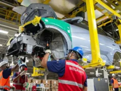 Electric cars have become a major battleground, China is changing the game, the US and Europe are closing doors, and Brazil is now firmly on the radar of global manufacturers, trying to decide whether to produce technology, jobs, and exports, or just consume imported electric vehicles. Electric cars have become a major battleground, China is changing the game, the US and Europe are closing doors, and Brazil is now firmly on the radar of global manufacturers, trying to decide whether to produce technology, jobs, and exports, or just consume imported electric vehicles.