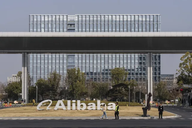 US Adds Alibaba, BYD to List of Firms Aiding China’s Military