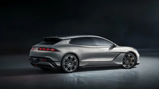 BYD Reveals the ‘World’s Longest-Range EV’ as American Auto Industry Struggles to Keep Pace BYD Reveals the ‘World’s Longest-Range EV’ as American Auto Industry Struggles to Keep Pace