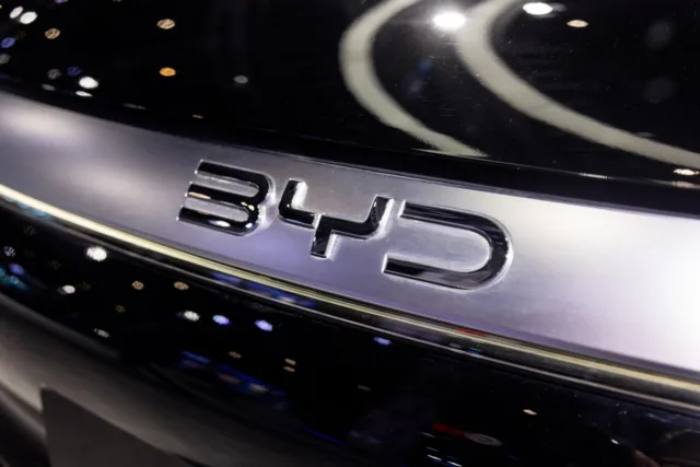 BYD rolls out EV batteries with 5-minute ‘flash charging.' But there's a catch.
