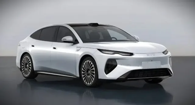 BYD Seal 08 exposed in regulatory filing: 1,000 km range, Blade 2.0, Q2 launch