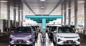 BYD Song Ultra EV gets 15 orders per store in China 72 hours after the launch BYD Song Ultra EV gets 15 orders per store in China 72 hours after the launch