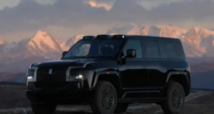 BYD’s 2026 Yangwang U8 interior exposed, confirms curved screen with flagship cabin upgrades BYD’s 2026 Yangwang U8 interior exposed, confirms curved screen with flagship cabin upgrades