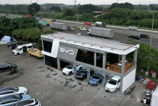 BYD’s bet on EVs is paying off as drivers ditch gas amid rising oil prices BYD’s bet on EVs is paying off as drivers ditch gas amid rising oil prices