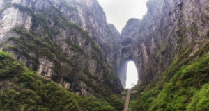 BYD’s Yangwang U8 conquers lab-simulated mountain climb in leaked test video BYD’s Yangwang U8 conquers lab-simulated mountain climb in leaked test video