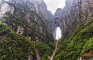 BYD’s Yangwang U8 conquers lab-simulated mountain climb in leaked test video BYD’s Yangwang U8 conquers lab-simulated mountain climb in leaked test video