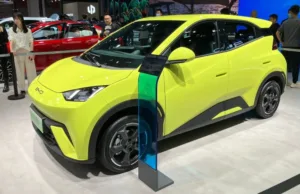 Europe’s automakers risk lagging behind China if they slow EV efforts Europe’s automakers risk lagging behind China if they slow EV efforts