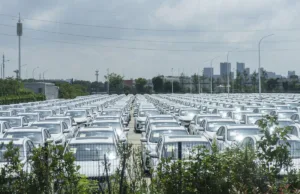 Geely Extends Lead Over BYD With Biggest Sales Gap Since 2022 Geely Extends Lead Over BYD With Biggest Sales Gap Since 2022