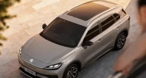MG4X revealed, first MG4 SUV debuts with liquid-solid state tech to rival BYD Atto 2 MG4X revealed, first MG4 SUV debuts with liquid-solid state tech to rival BYD Atto 2