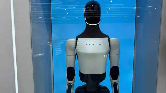 Tesla showcases upcoming Gen 3 humanoid robot in China