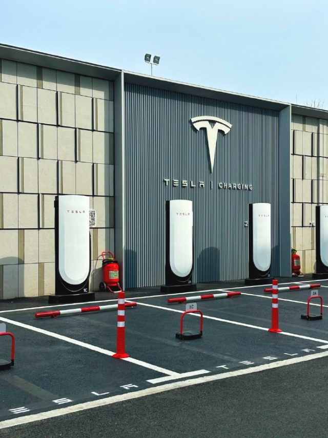 Tesla so far deploys over 2500+ Supercharger stations across Chinese Mainland