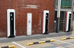 Updated Zeekr 009 luxury minivan provides 912 hp in China Updated Zeekr 009 luxury minivan provides 912 hp in China