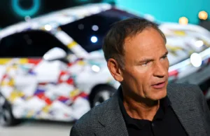 Volkswagen CEO Blume, free of Porsche role, under pressure to deliver on turnaround Volkswagen CEO Blume, free of Porsche role, under pressure to deliver on turnaround